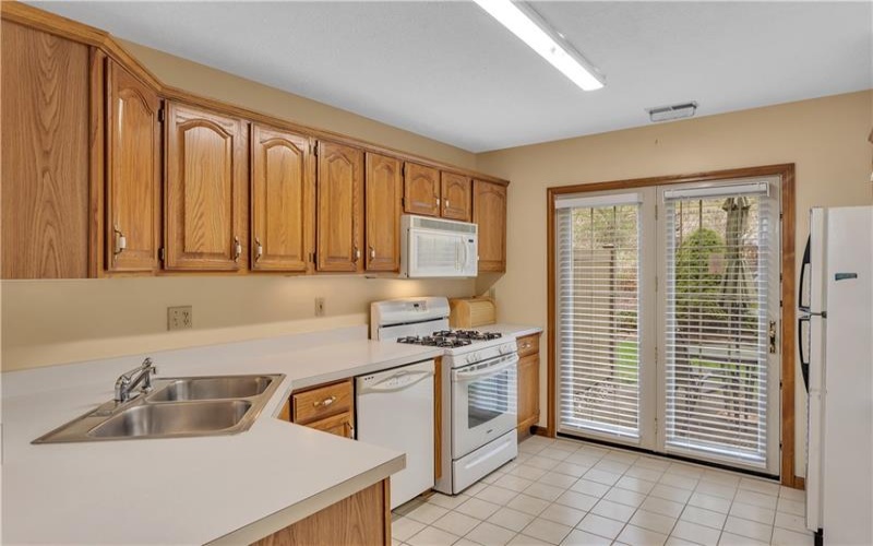 1228 Murry Chase Lane, Murrysville, 15668, 2 Bedrooms Bedrooms, 8 Rooms Rooms,2 BathroomsBathrooms,Residential,For Sale,Murry Chase Lane,1696517