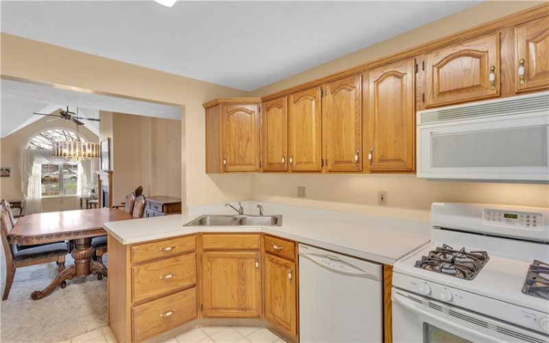 1228 Murry Chase Lane, Murrysville, 15668, 2 Bedrooms Bedrooms, 8 Rooms Rooms,2 BathroomsBathrooms,Residential,For Sale,Murry Chase Lane,1696517