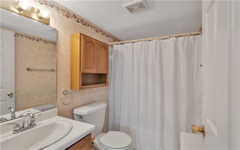 1228 Murry Chase Lane, Murrysville, 15668, 2 Bedrooms Bedrooms, 8 Rooms Rooms,2 BathroomsBathrooms,Residential,For Sale,Murry Chase Lane,1696517
