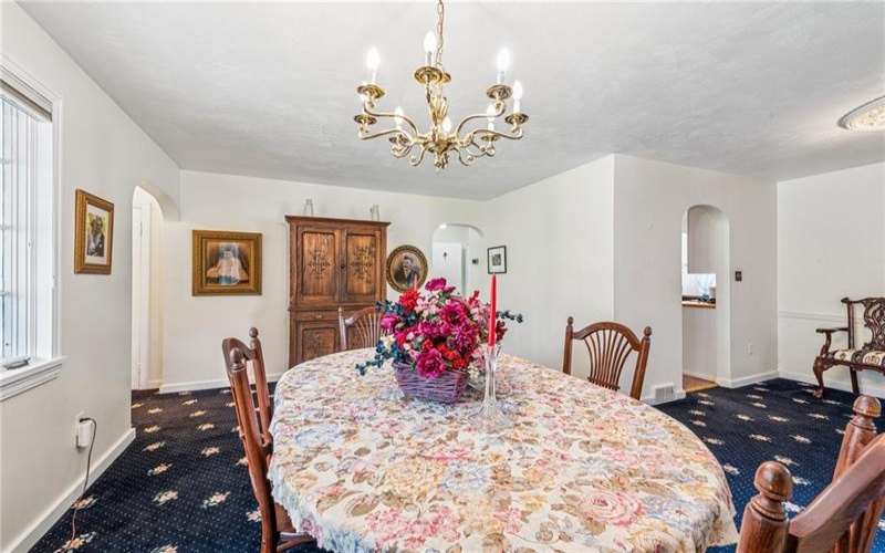 751 Brush Hill Rd, Irwin, 15642, 4 Bedrooms Bedrooms, 10 Rooms Rooms,4 BathroomsBathrooms,Residential,For Sale,Brush Hill Rd,1696733