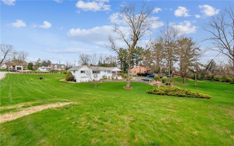 751 Brush Hill Rd, Irwin, 15642, 4 Bedrooms Bedrooms, 10 Rooms Rooms,4 BathroomsBathrooms,Residential,For Sale,Brush Hill Rd,1696733