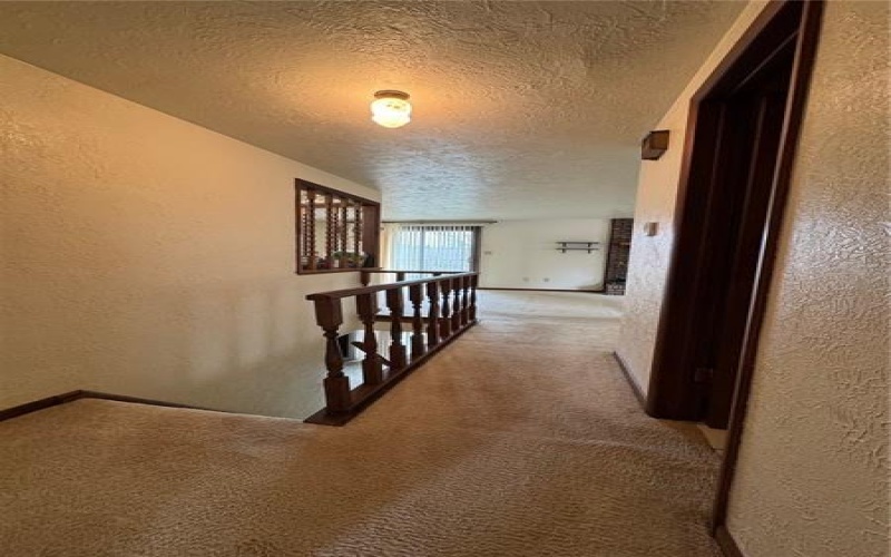 2002 Michael Drive, Irwin, 15642, 2 Bedrooms Bedrooms, 7 Rooms Rooms,2 BathroomsBathrooms,Residential,For Sale,Michael Drive,1696837