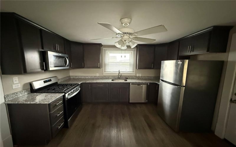 626 Park St, California, 15419, 3 Bedrooms Bedrooms, 9 Rooms Rooms,2 BathroomsBathrooms,Residential,For Sale,Park St,1696944