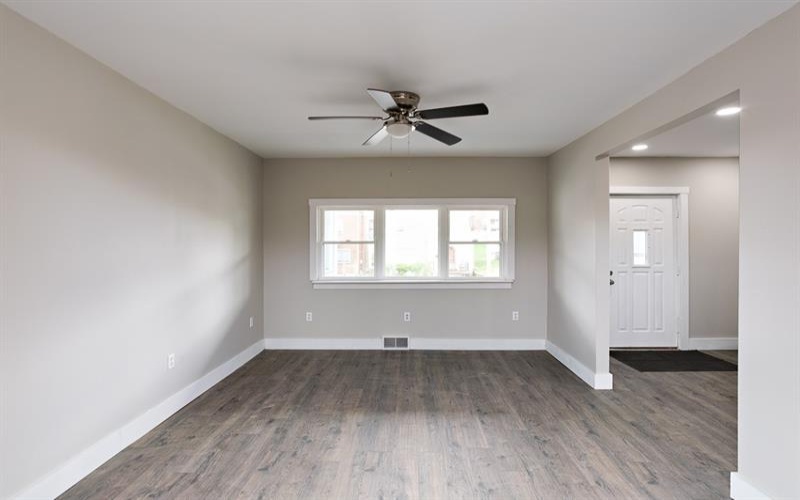 2017 Leishman, New Kensington, 15068, 3 Bedrooms Bedrooms, 7 Rooms Rooms,1.1 BathroomsBathrooms,Residential,For Sale,Leishman,1696959