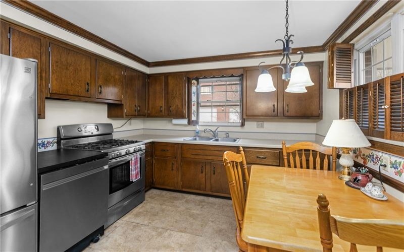 2548 Elcor Dr, New Kensington, 15068, 3 Bedrooms Bedrooms, 8 Rooms Rooms,2 BathroomsBathrooms,Residential,For Sale,Elcor Dr,1696530