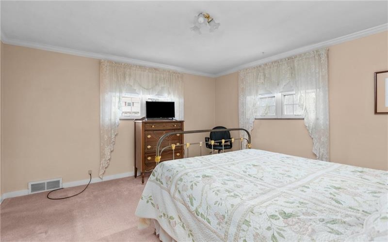 2548 Elcor Dr, New Kensington, 15068, 3 Bedrooms Bedrooms, 8 Rooms Rooms,2 BathroomsBathrooms,Residential,For Sale,Elcor Dr,1696530