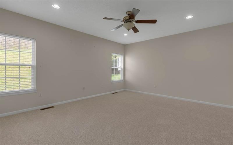 209 MAPLE RIDGE DR, Canonsburg, 15317, 4 Bedrooms Bedrooms, 12 Rooms Rooms,3.1 BathroomsBathrooms,Residential,For Sale,MAPLE RIDGE DR,1696720