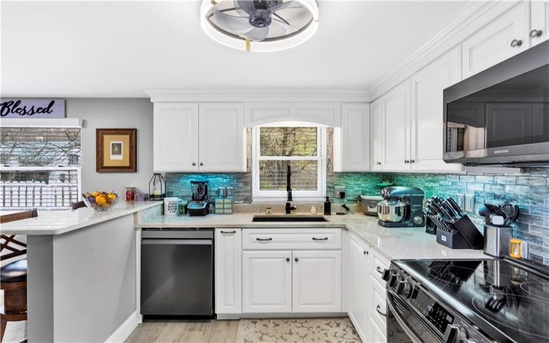 6096 Kemerer Hollow, Export, 15632, 3 Bedrooms Bedrooms, 8 Rooms Rooms,2 BathroomsBathrooms,Residential,For Sale,Kemerer Hollow,1696774