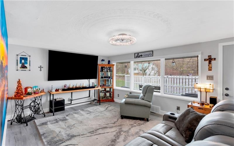 6096 Kemerer Hollow, Export, 15632, 3 Bedrooms Bedrooms, 8 Rooms Rooms,2 BathroomsBathrooms,Residential,For Sale,Kemerer Hollow,1696774