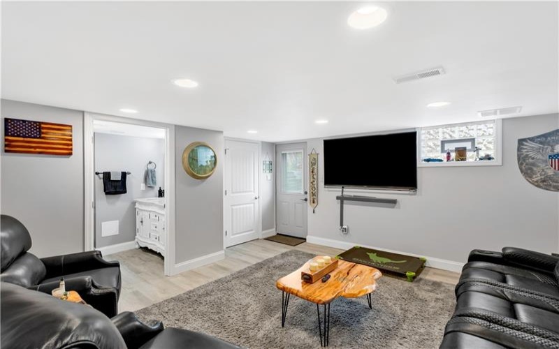 6096 Kemerer Hollow, Export, 15632, 3 Bedrooms Bedrooms, 8 Rooms Rooms,2 BathroomsBathrooms,Residential,For Sale,Kemerer Hollow,1696774