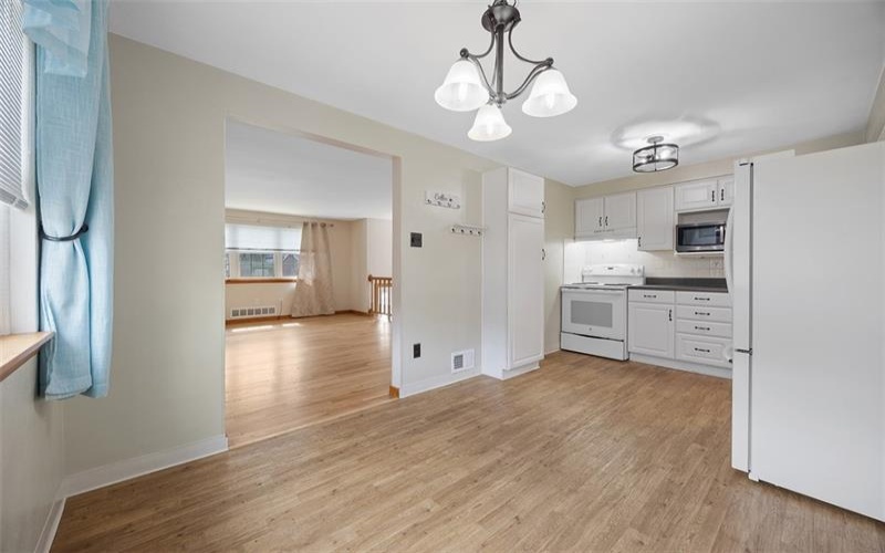 13481 Saint Clair Dr, North Huntingdon, 15642, 3 Bedrooms Bedrooms, 9 Rooms Rooms,1.2 BathroomsBathrooms,Residential,For Sale,Saint Clair Dr,1696888