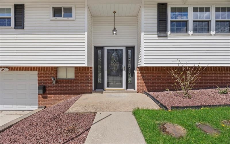 13481 Saint Clair Dr, North Huntingdon, 15642, 3 Bedrooms Bedrooms, 9 Rooms Rooms,1.2 BathroomsBathrooms,Residential,For Sale,Saint Clair Dr,1696888