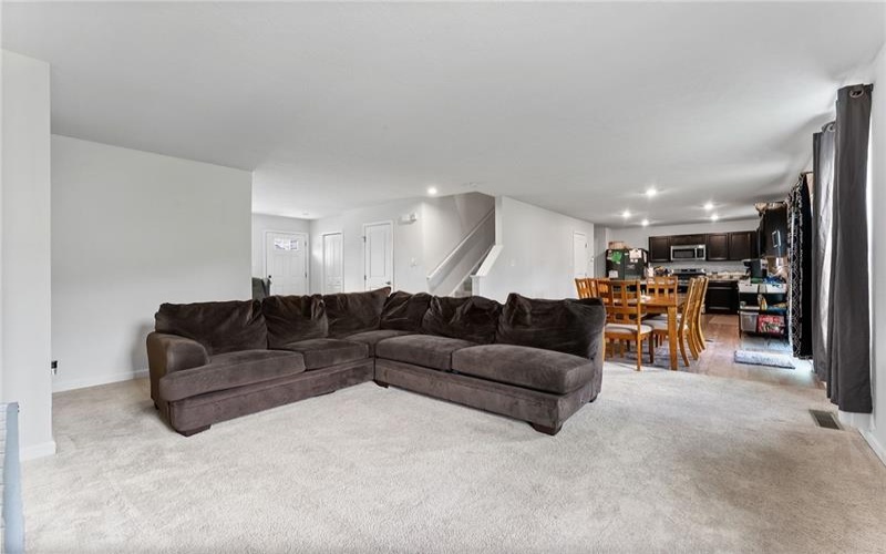 106 Morgan Dr, Washington, 15301, 5 Bedrooms Bedrooms, ,3.1 BathroomsBathrooms,Residential,For Sale,Morgan Dr,1697005