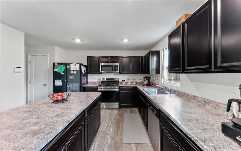 106 Morgan Dr, Washington, 15301, 5 Bedrooms Bedrooms, ,3.1 BathroomsBathrooms,Residential,For Sale,Morgan Dr,1697005