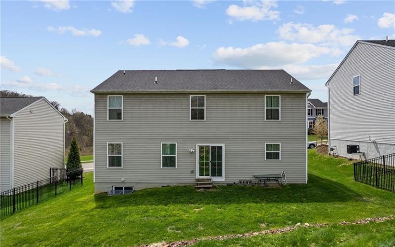 106 Morgan Dr, Washington, 15301, 5 Bedrooms Bedrooms, ,3.1 BathroomsBathrooms,Residential,For Sale,Morgan Dr,1697005