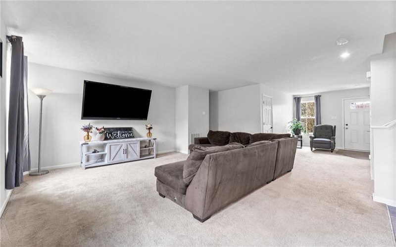 106 Morgan Dr, Washington, 15301, 5 Bedrooms Bedrooms, ,3.1 BathroomsBathrooms,Residential,For Sale,Morgan Dr,1697005