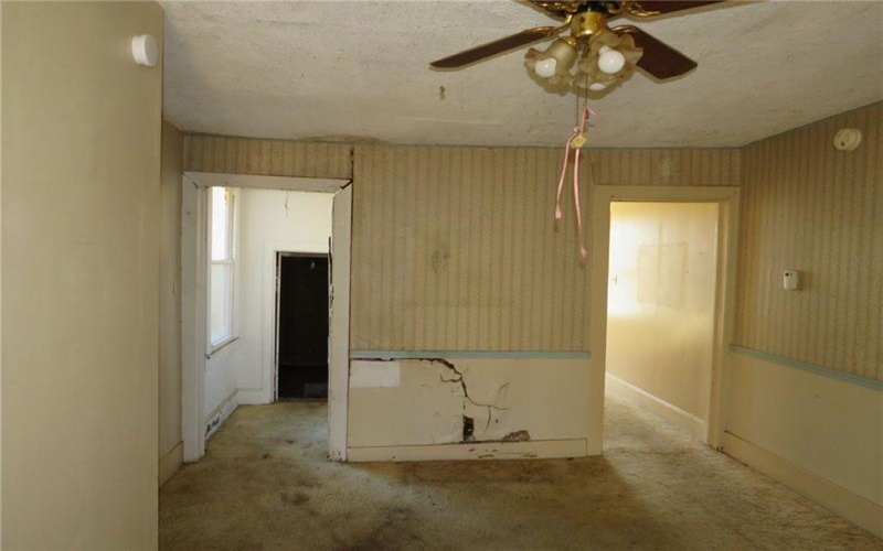 587 Upper Middletown Rd, Smock, 15480, 4 Bedrooms Bedrooms, ,1 BathroomBathrooms,Residential,For Sale,Upper Middletown Rd,1697068