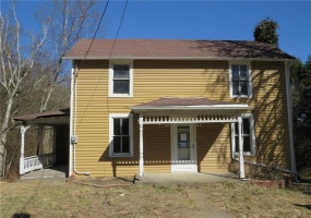 587 Upper Middletown Rd, Smock, 15480, 4 Bedrooms Bedrooms, ,1 BathroomBathrooms,Residential,For Sale,Upper Middletown Rd,1697068