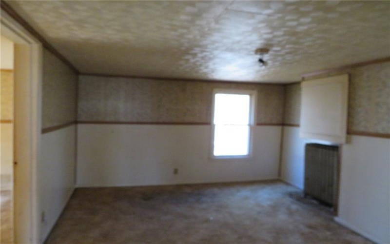 587 Upper Middletown Rd, Smock, 15480, 4 Bedrooms Bedrooms, ,1 BathroomBathrooms,Residential,For Sale,Upper Middletown Rd,1697068