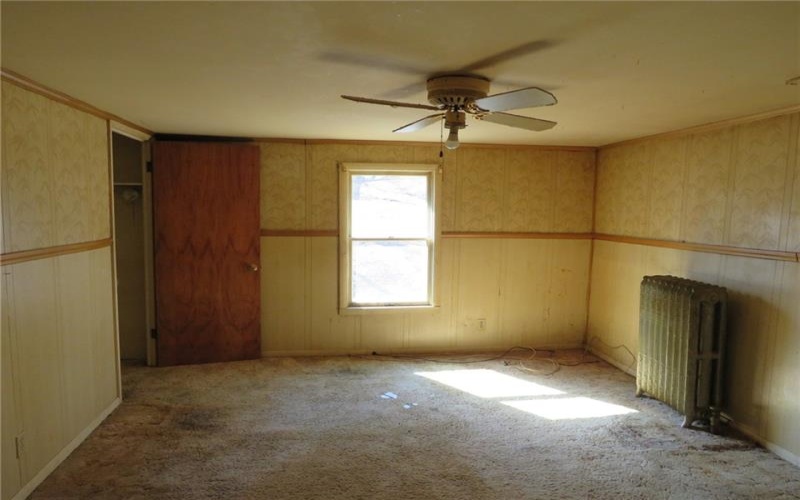 587 Upper Middletown Rd, Smock, 15480, 4 Bedrooms Bedrooms, ,1 BathroomBathrooms,Residential,For Sale,Upper Middletown Rd,1697068