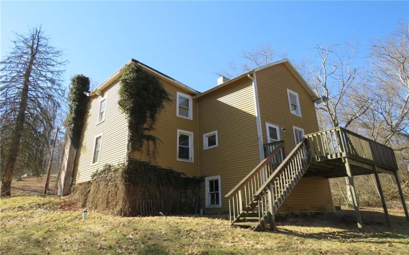 587 Upper Middletown Rd, Smock, 15480, 4 Bedrooms Bedrooms, ,1 BathroomBathrooms,Residential,For Sale,Upper Middletown Rd,1697068