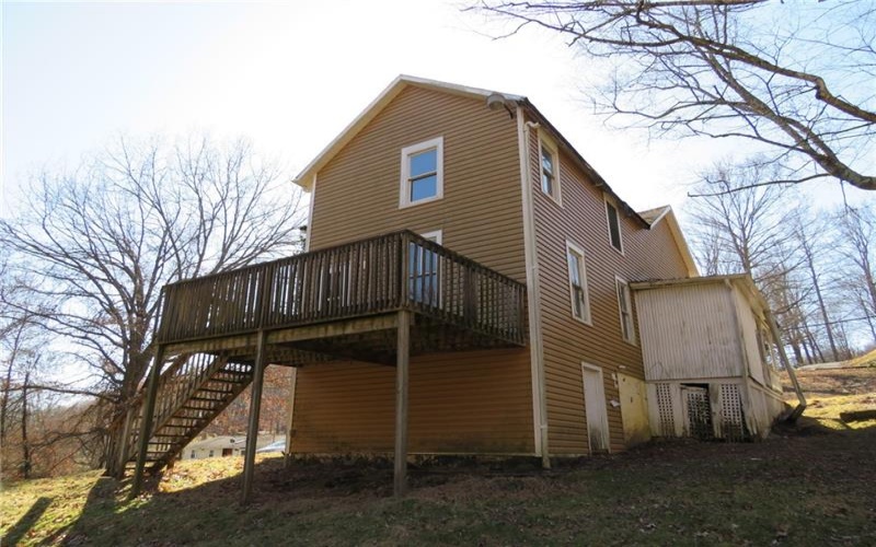 587 Upper Middletown Rd, Smock, 15480, 4 Bedrooms Bedrooms, ,1 BathroomBathrooms,Residential,For Sale,Upper Middletown Rd,1697068