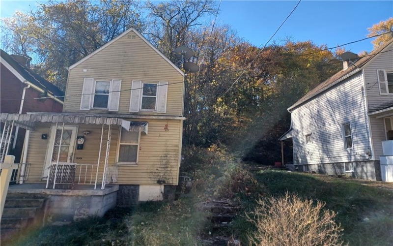 329 3rd St, Donora, 15033, 2 Bedrooms Bedrooms, 5 Rooms Rooms,1 BathroomBathrooms,Residential,For Sale,3rd St,1677894