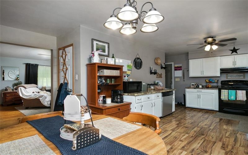 650. Overhead Bridge Rd., Youngwood, 15697, 3 Bedrooms Bedrooms, ,2.1 BathroomsBathrooms,Residential,For Sale,Overhead Bridge Rd.,1696570