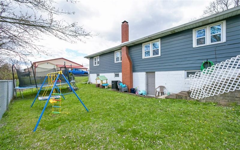650. Overhead Bridge Rd., Youngwood, 15697, 3 Bedrooms Bedrooms, ,2.1 BathroomsBathrooms,Residential,For Sale,Overhead Bridge Rd.,1696570