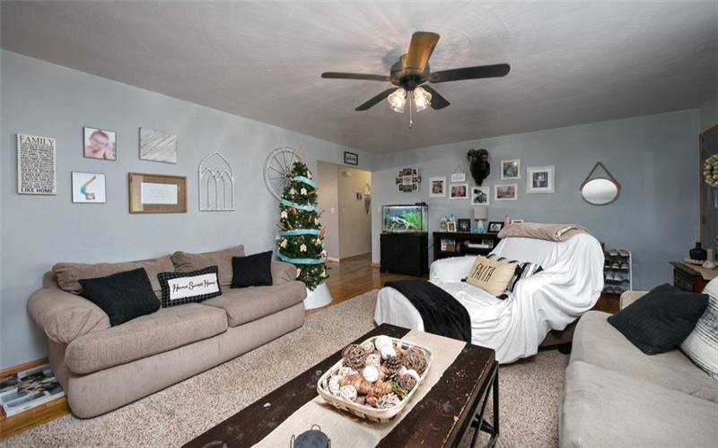 650. Overhead Bridge Rd., Youngwood, 15697, 3 Bedrooms Bedrooms, ,2.1 BathroomsBathrooms,Residential,For Sale,Overhead Bridge Rd.,1696570