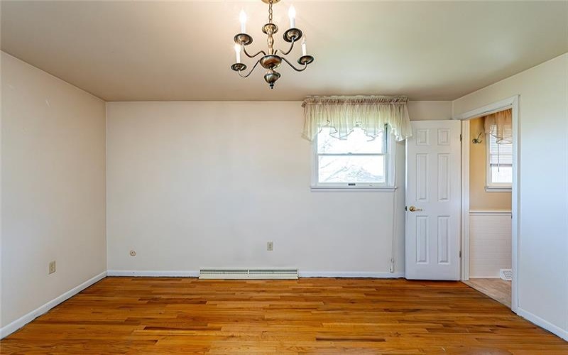 118 CORTLAND, NEW STANTON, 15672, 3 Bedrooms Bedrooms, 8 Rooms Rooms,2 BathroomsBathrooms,Residential,For Sale,CORTLAND,1696578