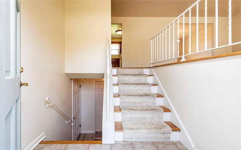 118 CORTLAND, NEW STANTON, 15672, 3 Bedrooms Bedrooms, 8 Rooms Rooms,2 BathroomsBathrooms,Residential,For Sale,CORTLAND,1696578