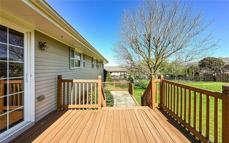 118 CORTLAND, NEW STANTON, 15672, 3 Bedrooms Bedrooms, 8 Rooms Rooms,2 BathroomsBathrooms,Residential,For Sale,CORTLAND,1696578