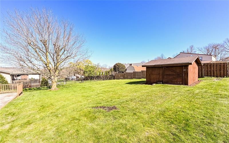118 CORTLAND, NEW STANTON, 15672, 3 Bedrooms Bedrooms, 8 Rooms Rooms,2 BathroomsBathrooms,Residential,For Sale,CORTLAND,1696578