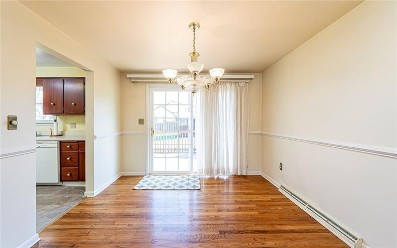 118 CORTLAND, NEW STANTON, 15672, 3 Bedrooms Bedrooms, 8 Rooms Rooms,2 BathroomsBathrooms,Residential,For Sale,CORTLAND,1696578