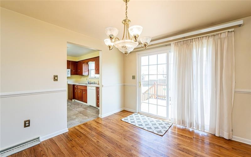 118 CORTLAND, NEW STANTON, 15672, 3 Bedrooms Bedrooms, 8 Rooms Rooms,2 BathroomsBathrooms,Residential,For Sale,CORTLAND,1696578