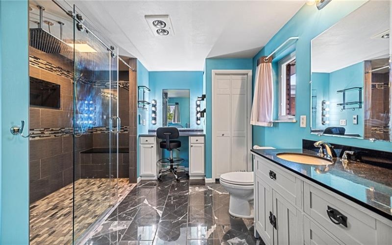 7711 Kifer Ln, Irwin, 15642, 4 Bedrooms Bedrooms, 12 Rooms Rooms,7.1 BathroomsBathrooms,Residential,For Sale,Kifer Ln,1697013