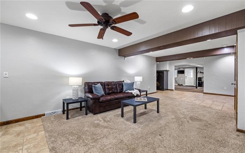 7711 Kifer Ln, Irwin, 15642, 4 Bedrooms Bedrooms, 12 Rooms Rooms,7.1 BathroomsBathrooms,Residential,For Sale,Kifer Ln,1697013