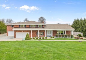 7711 Kifer Ln, Irwin, 15642, 4 Bedrooms Bedrooms, 12 Rooms Rooms,7.1 BathroomsBathrooms,Residential,For Sale,Kifer Ln,1697013