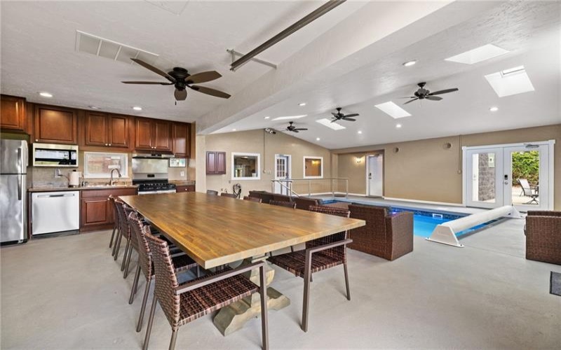 7711 Kifer Ln, Irwin, 15642, 4 Bedrooms Bedrooms, 12 Rooms Rooms,7.1 BathroomsBathrooms,Residential,For Sale,Kifer Ln,1697013