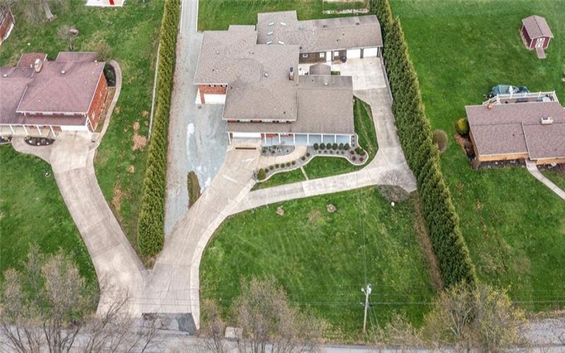 7711 Kifer Ln, Irwin, 15642, 4 Bedrooms Bedrooms, 12 Rooms Rooms,7.1 BathroomsBathrooms,Residential,For Sale,Kifer Ln,1697013
