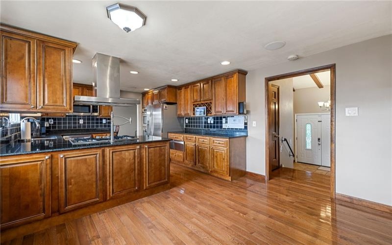 7711 Kifer Ln, Irwin, 15642, 4 Bedrooms Bedrooms, 12 Rooms Rooms,7.1 BathroomsBathrooms,Residential,For Sale,Kifer Ln,1697013