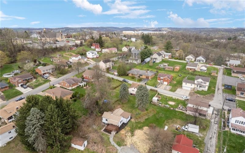 628 1/2 Central Ave, Canonsburg, 15317, 2 Bedrooms Bedrooms, 6 Rooms Rooms,1 BathroomBathrooms,Residential,For Sale,Central Ave,1697100