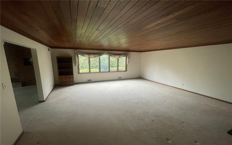 168 Farmington Place, Greensburg, 15601, 4 Bedrooms Bedrooms, 11 Rooms Rooms,2.2 BathroomsBathrooms,Residential,For Sale,Farmington Place,1691759