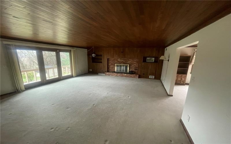 168 Farmington Place, Greensburg, 15601, 4 Bedrooms Bedrooms, 11 Rooms Rooms,2.2 BathroomsBathrooms,Residential,For Sale,Farmington Place,1691759