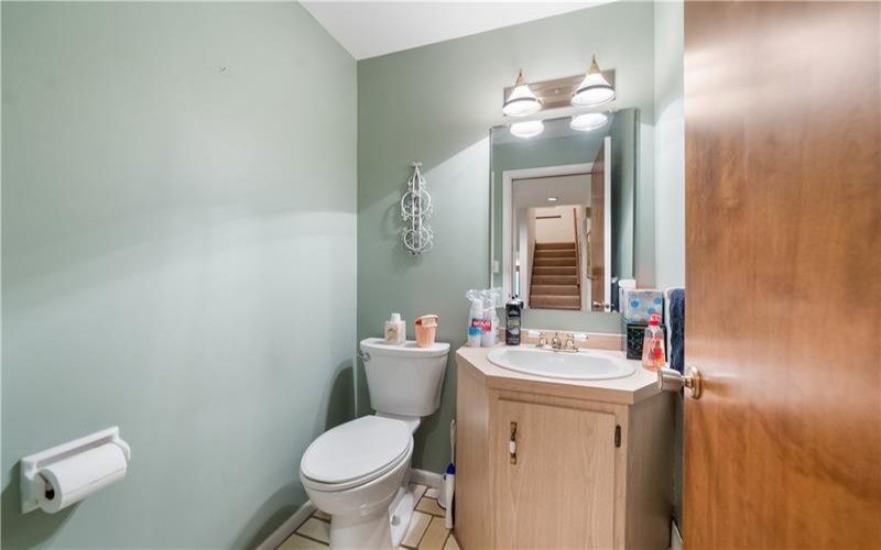 168 Farmington Place, Greensburg, 15601, 4 Bedrooms Bedrooms, 11 Rooms Rooms,2.2 BathroomsBathrooms,Residential,For Sale,Farmington Place,1691759