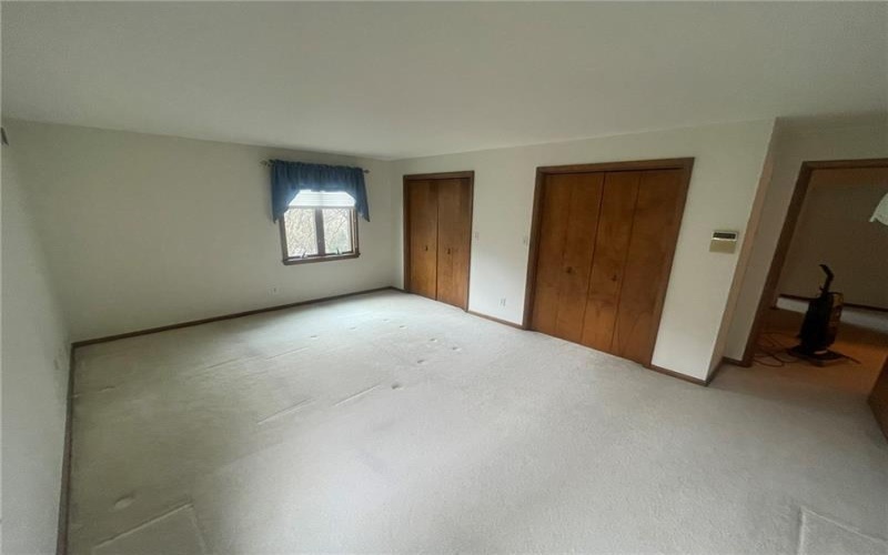 168 Farmington Place, Greensburg, 15601, 4 Bedrooms Bedrooms, 11 Rooms Rooms,2.2 BathroomsBathrooms,Residential,For Sale,Farmington Place,1691759