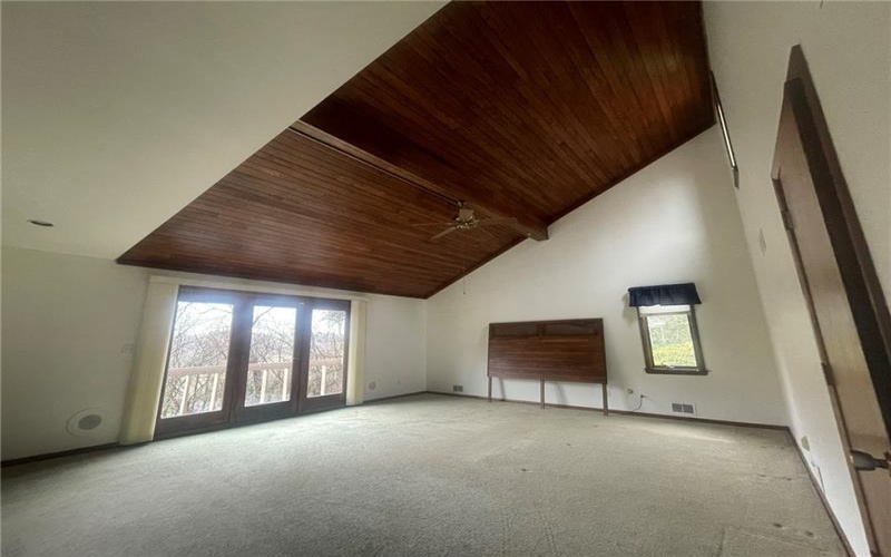 168 Farmington Place, Greensburg, 15601, 4 Bedrooms Bedrooms, 11 Rooms Rooms,2.2 BathroomsBathrooms,Residential,For Sale,Farmington Place,1691759