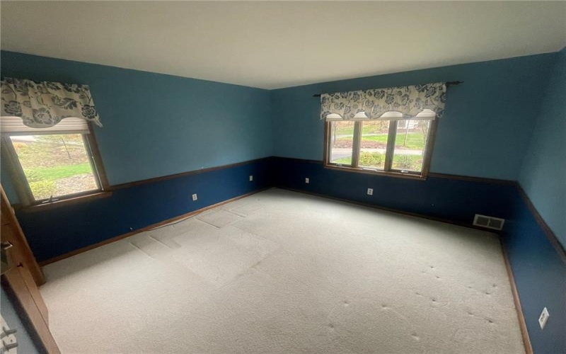 168 Farmington Place, Greensburg, 15601, 4 Bedrooms Bedrooms, 11 Rooms Rooms,2.2 BathroomsBathrooms,Residential,For Sale,Farmington Place,1691759