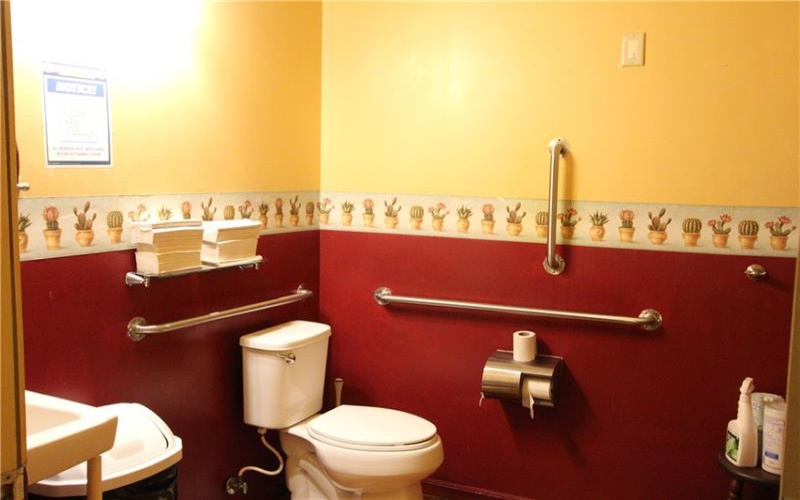 105 E Main St, Ligonier, 15658, ,Commercial-industrial-business,For Sale,E Main St,1696850